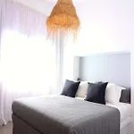 The Nine Graces -kora, 80m From Beach, Terrace And Jacuzzi Apartment
