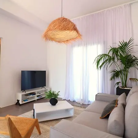 Apartment The Nine Graces -Kora, 80M From Beach, Terrace And Jacuzzi