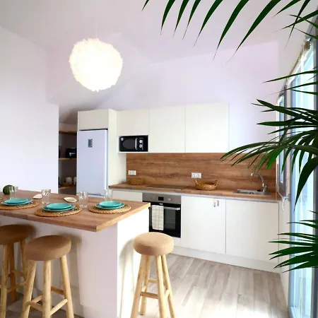 The Nine Graces -Kora, 80M From Beach, Terrace And Jacuzzi Agios Prokopios (Naxos)